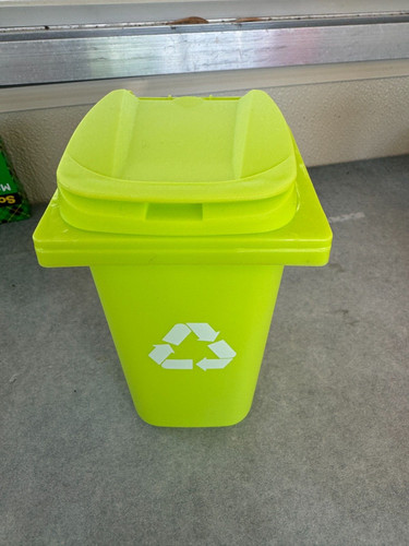 Mini curbside trash - curbside, desk